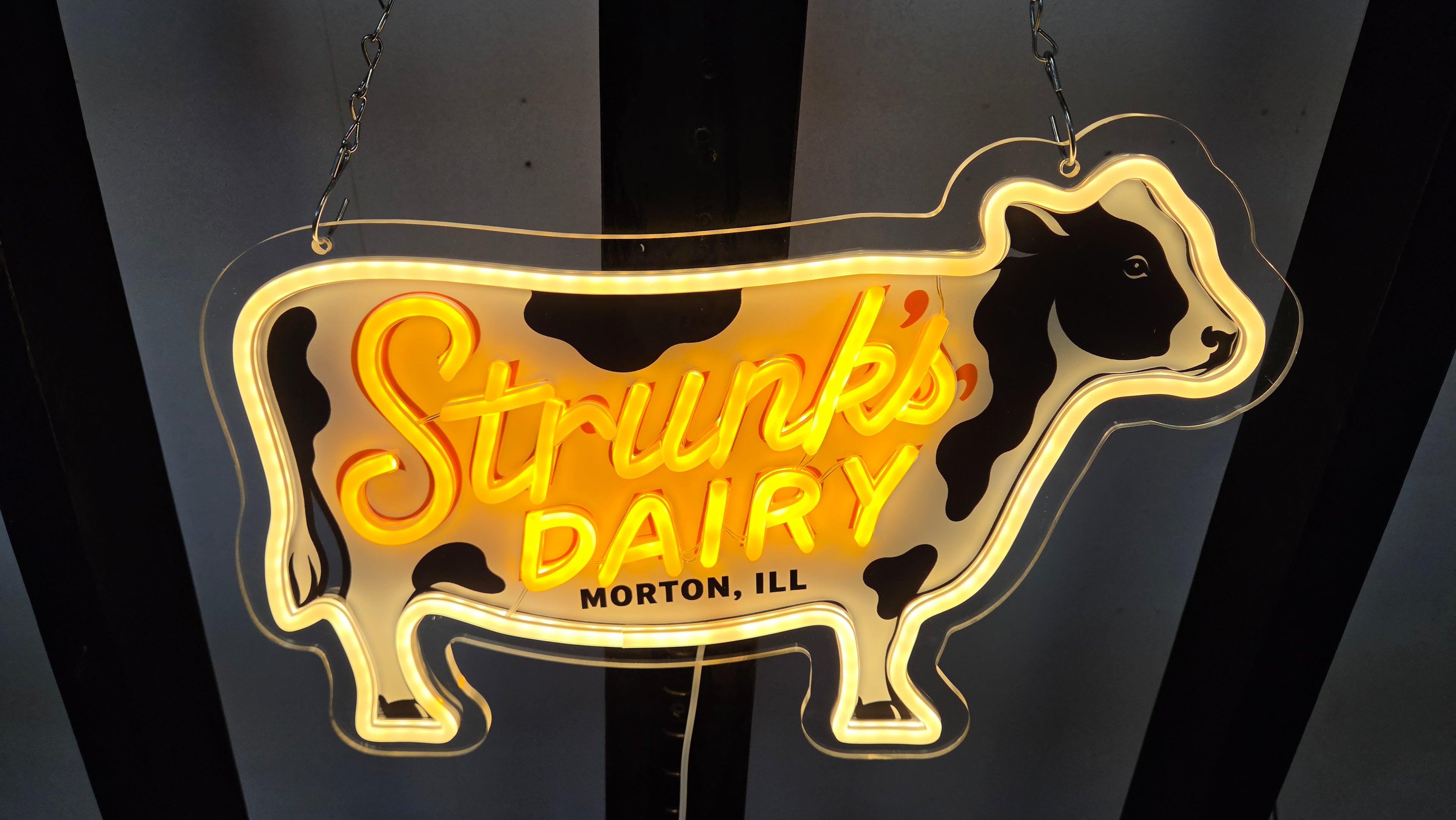 Strunk's Dairy - Morton, IL Lighted LED Advertising Sign Farm Sign